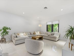 617 NE 191st St, Miami FL 33179