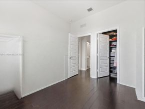 617 NE 191st St, Miami FL 33179