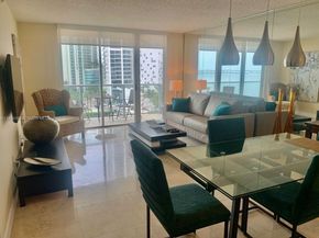 1155 Brickell Bay Dr 705, Miami FL 33131