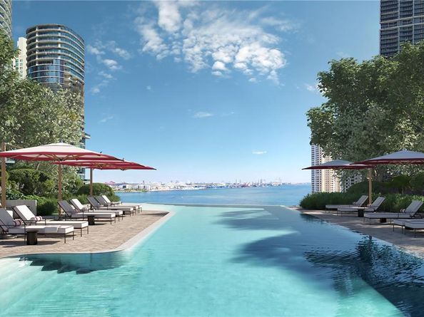 99 SE 5 street 4301, Miami FL 33131