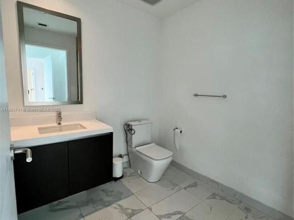 851 NE 1st Ave 1208, Miami FL 33132