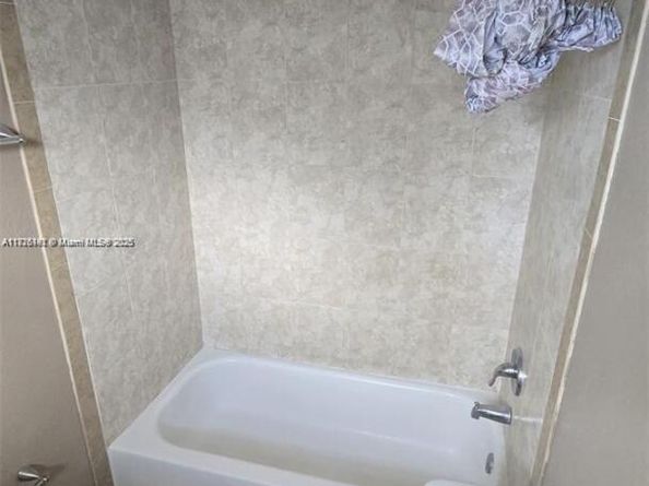 101 NE 41st St D62, Oakland Park FL 33334