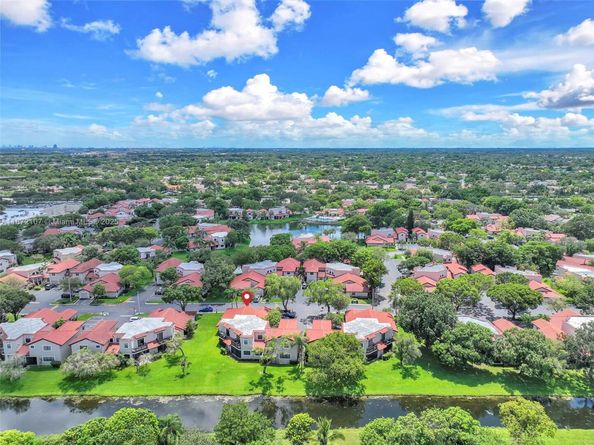 9093 W Sunrise Blvd, Plantation FL 33322