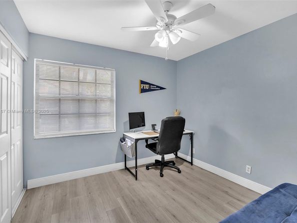 9093 W Sunrise Blvd, Plantation FL 33322