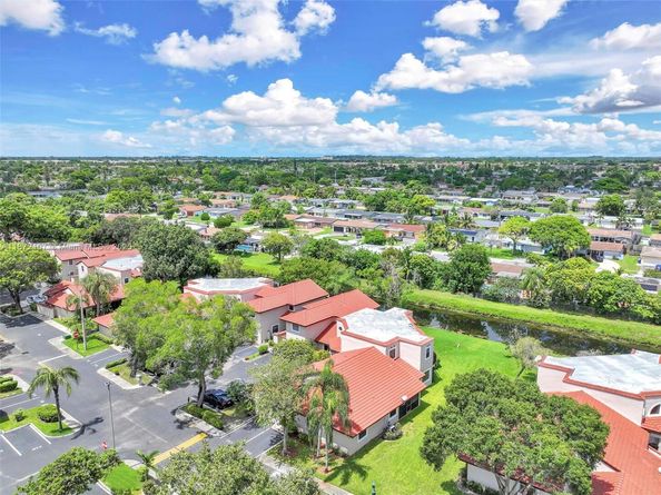 9093 W Sunrise Blvd, Plantation FL 33322