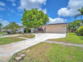 1911 N 53rd Ave, Hollywood FL 33021