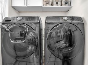 1911 N 53rd Ave, Hollywood FL 33021
