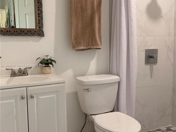 5785 NW 116th Ave 106, Doral FL 33178