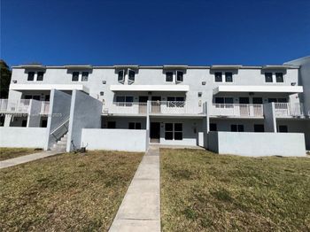 1999 NW 5th Pl