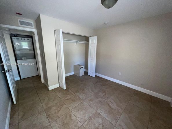 1999 NW 5th Pl, Miami FL 33136