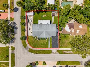 9104 SW 180th St, Palmetto Bay FL 33157