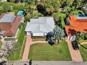 1235 Jefferson St, Hollywood FL 33019