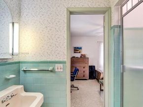 1235 Jefferson St, Hollywood FL 33019