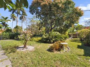 1235 Jefferson St, Hollywood FL 33019