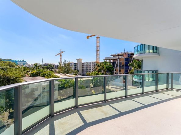 9901 W Bay Harbor Dr 506, Bay Harbor Islands FL 33154