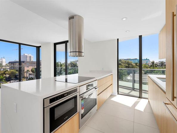 9901 W Bay Harbor Dr 506, Bay Harbor Islands FL 33154