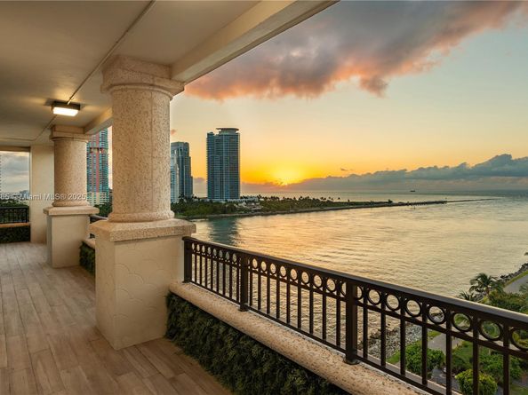 6893 Fisher Island Dr LPH 6893, Miami Beach FL 33109