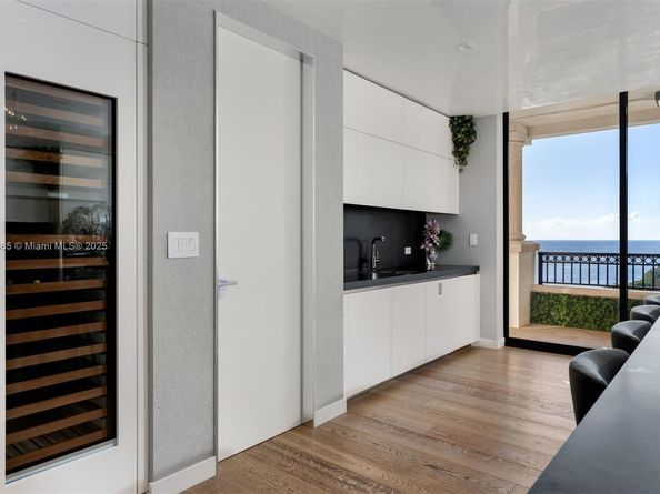 6893 Fisher Island Dr LPH 6893, Miami Beach FL 33109