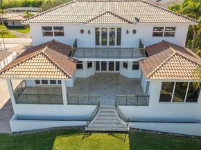 6275 Dolphin Dr, Coral Gables FL 33158