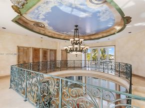 6275 Dolphin Dr, Coral Gables FL 33158