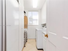 6275 Dolphin Dr, Coral Gables FL 33158