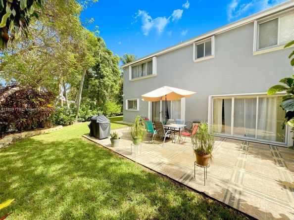14502 SW 138th Ave, Miami FL 33186