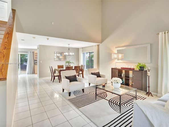14502 SW 138th Ave, Miami FL 33186