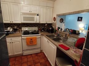 19781 SW 114th Ave 142, Miami FL 33157