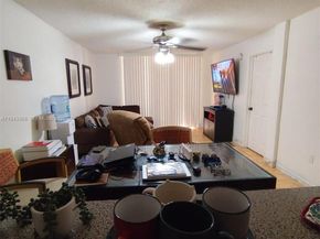 19781 SW 114th Ave 142, Miami FL 33157