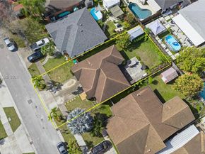 17990 SW 134th Ct, Miami FL 33177