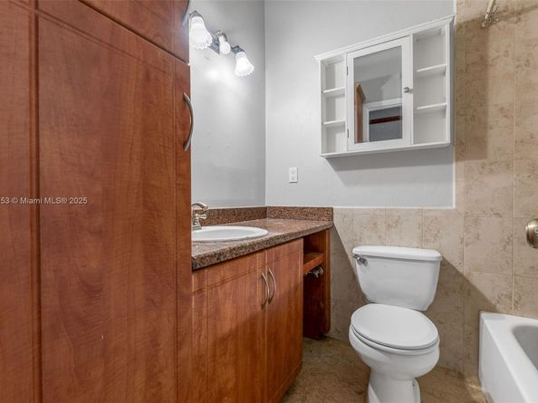 10980 olive ave, Pembroke Pines FL 33026