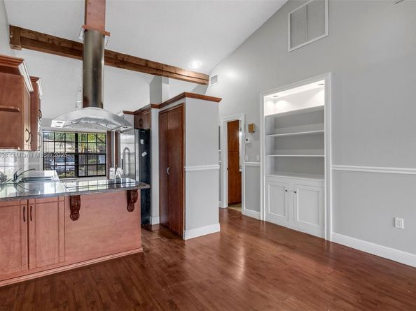 10980 olive ave, Pembroke Pines FL 33026