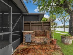 10980 olive ave, Pembroke Pines FL 33026