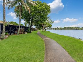 10980 olive ave, Pembroke Pines FL 33026