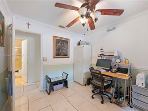 1221 SW 75th Ave, North Lauderdale FL 33068