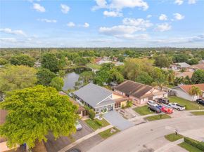 1221 SW 75th Ave, North Lauderdale FL 33068