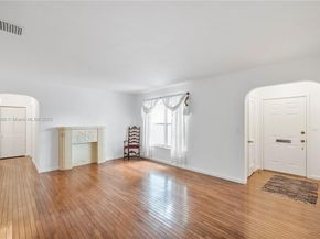2121 SW 20th St, Miami FL 33145