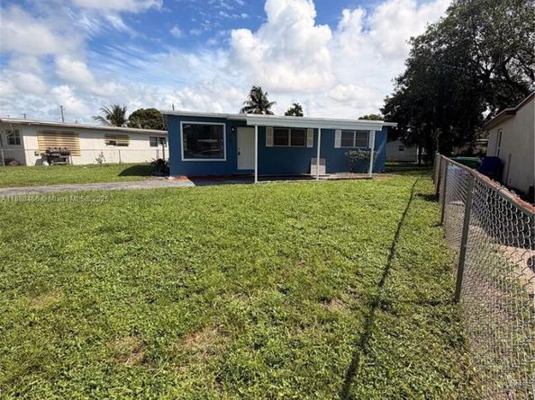 318 NW 30th Ter, Fort Lauderdale FL 33311