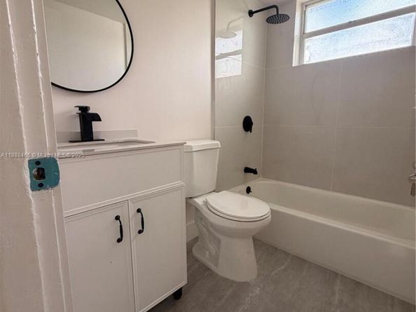 318 NW 30th Ter, Fort Lauderdale FL 33311