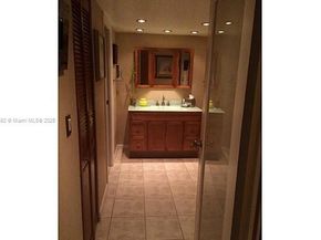 3475 N Country Club Dr 514, Aventura FL 33180