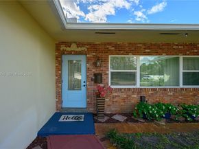 550 NE 5th St, Pompano Beach FL 33060