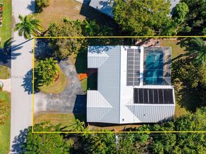 550 NE 5th St, Pompano Beach FL 33060