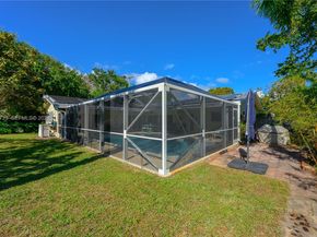 550 NE 5th St, Pompano Beach FL 33060