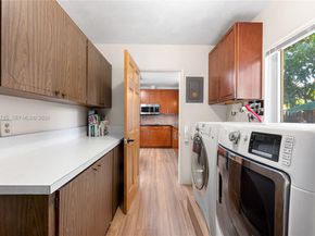 550 NE 5th St, Pompano Beach FL 33060