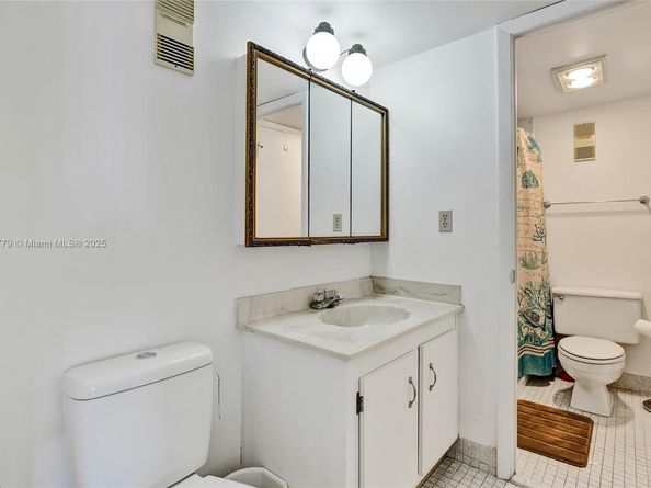 1200 Saint Charles Pl 413, Pembroke Pines FL 33026