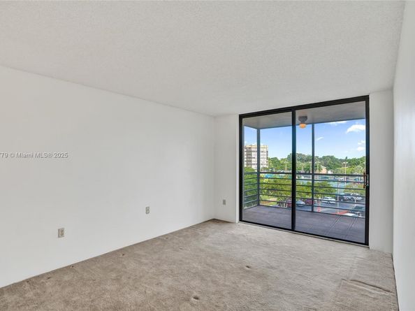 1200 Saint Charles Pl 413, Pembroke Pines FL 33026