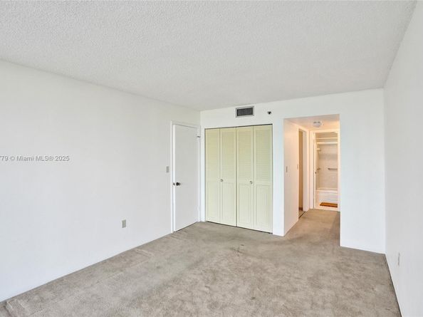 1200 Saint Charles Pl 413, Pembroke Pines FL 33026