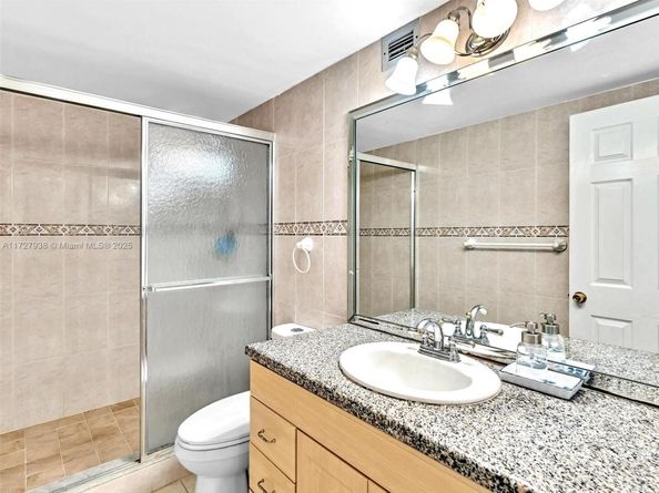 3800 S Ocean Dr 712A, Hollywood FL 33019