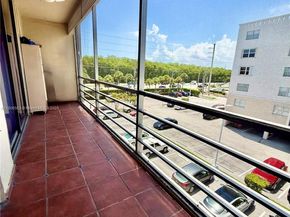 2821 NE N 163rd St Apt 4X, North Miami Beach FL 33160