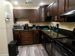 2821 NE N 163rd St Apt 4X, North Miami Beach FL 33160